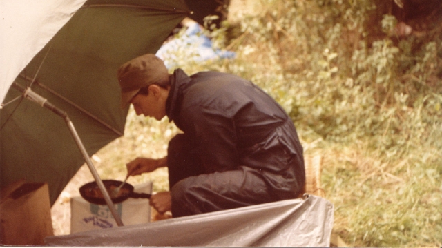 Even back in 1981 i was known for my cooking with one pan and one gas burner