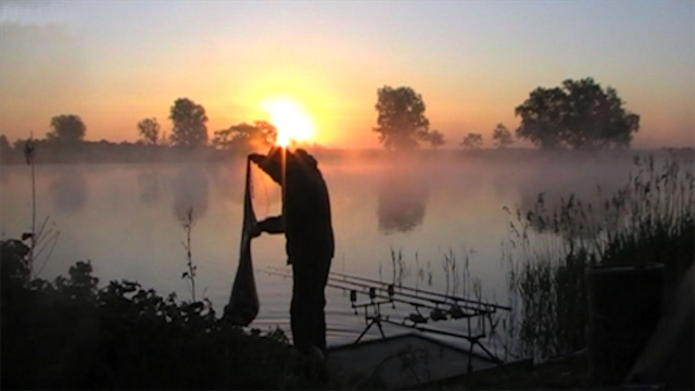 Carpers dawn on worlick lake 2009