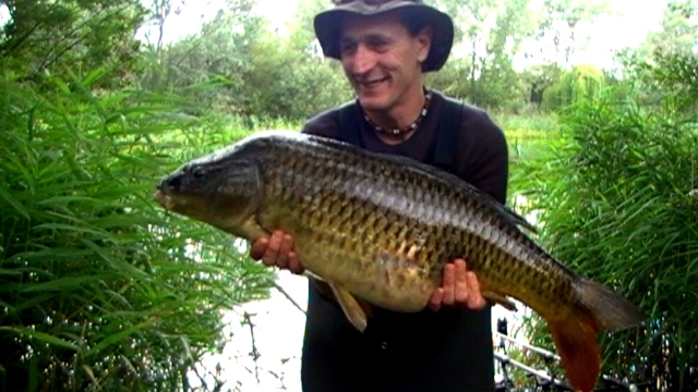 My first lake 8 carp caught in 2010 at just over 20lb