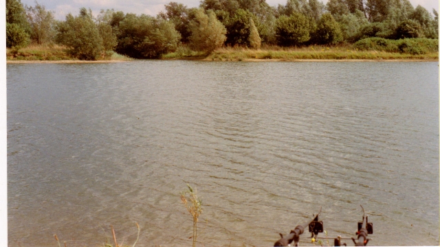 If you look at the rods you can see i was fishing really tight...and no snag bars back then! never lost a rod either ;-)