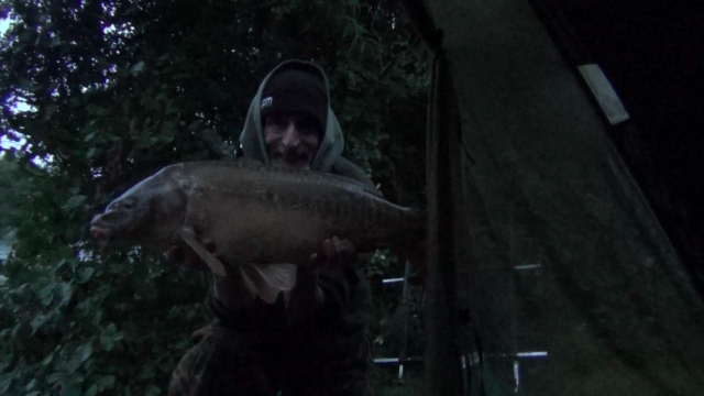 Fourth fish of the session and its a mirror so i have the set of four. fully, leather, common and mirror carp, pukka!