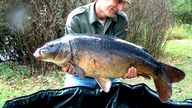 Sweet looking 23lb+ september 2007