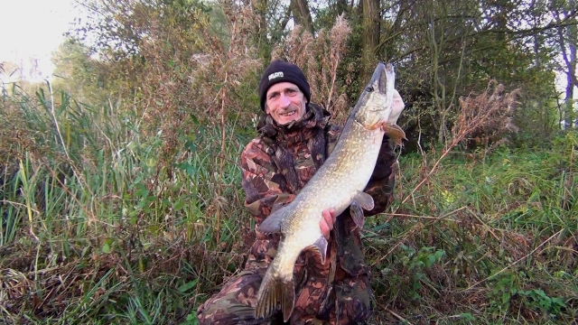 Double figure male from my second day session on lake 7 piking